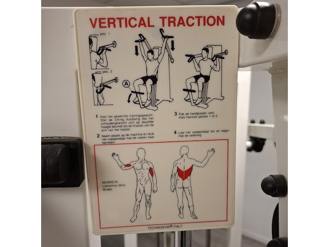Vertical traction technogym - afbeelding 7 van  12