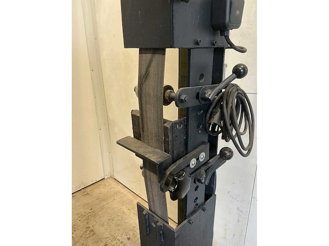 Verticale bandschuurmachine - afbeelding 3 van  8