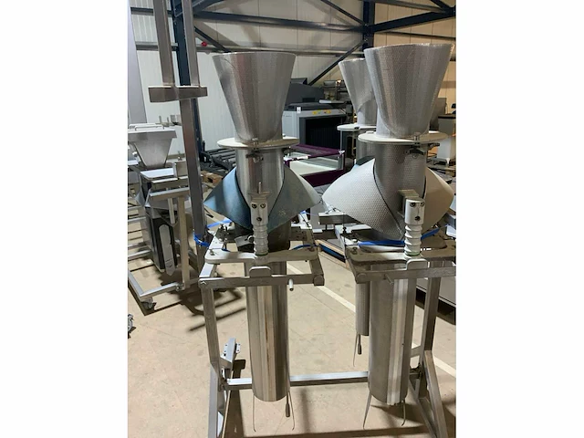 Verticale folievormvulbuis transportrek - afbeelding 3 van  4