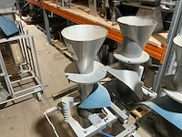 Verticale folievormvulbuis transportrek - afbeelding 8 van  11