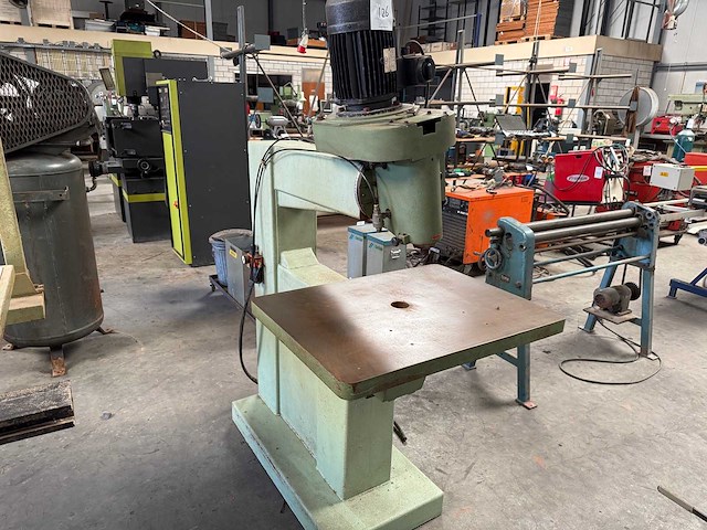 Verticale freesmachine - afbeelding 1 van  5