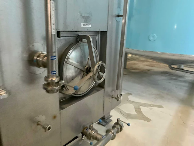 Verticale opslagtank 10000 liter (3x) - afbeelding 5 van  6