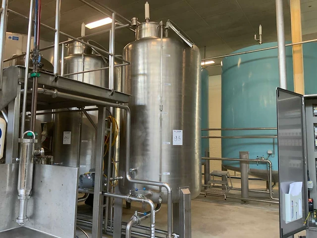 Verticale opslagtank 3000liter - afbeelding 1 van  4
