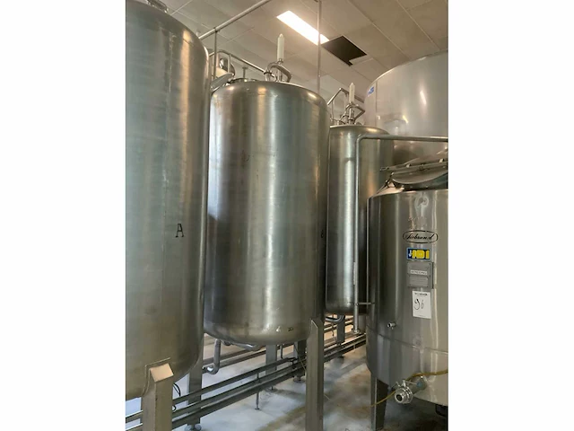 Verticale opslagtank 3000liter - afbeelding 1 van  6
