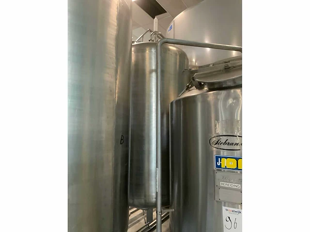 Verticale opslagtank 3000liter - afbeelding 3 van  10