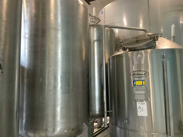 Verticale opslagtank 3000liter - afbeelding 1 van  10