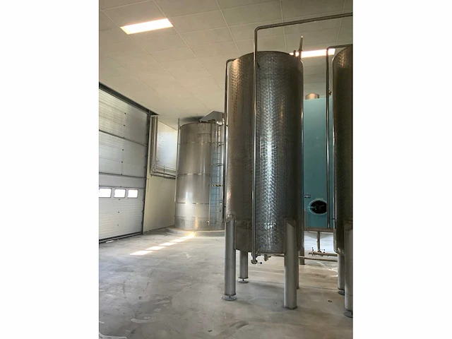 Verticale opslagtank 6000 liter - afbeelding 4 van  5