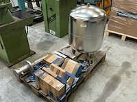 Verticale opslagtank en verwarmingselement
