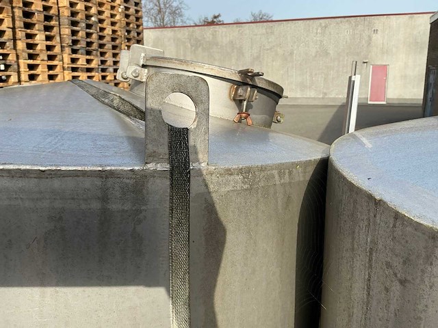 Verticale roestvaststalen opslagtank 1728liter (2x) - afbeelding 6 van  14