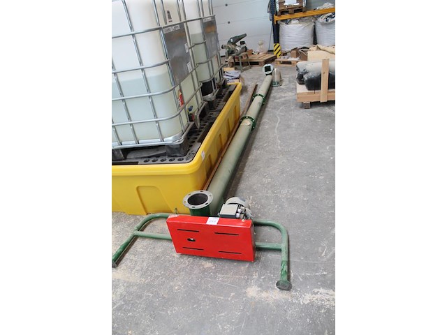 Verticale transporteur mrol t401/3 met basistrechter en opvoerwokkel. hoogte ca. 5 meter. diameter opvoerka... - afbeelding 4 van  6