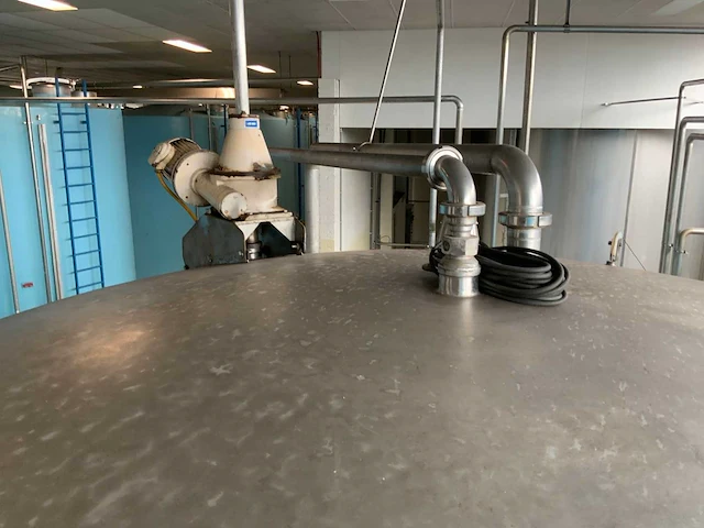 Verticale vergistingstank 25000 liter - afbeelding 11 van  11
