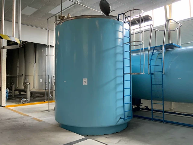 Verticale vergistingstank 25000 liter - afbeelding 1 van  11