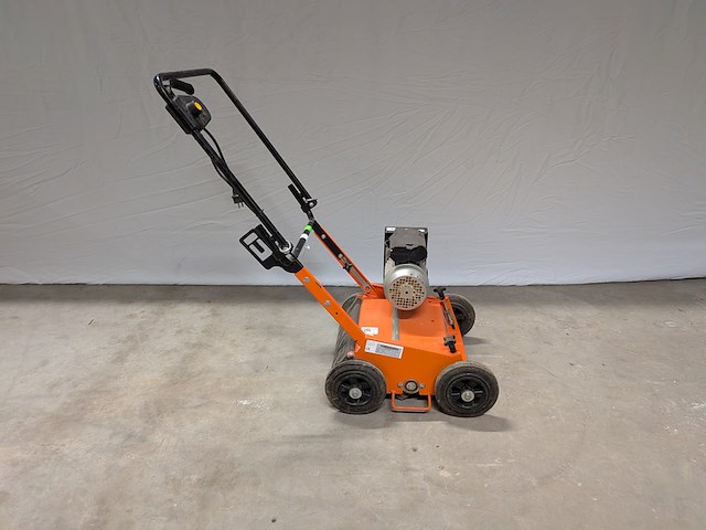 Verticuteermachine - 400mm - 230v eliet, e 401 electric, bouwjaar 2014 - afbeelding 1 van  7