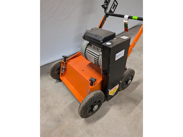 Verticuteermachine - 400mm - 230v eliet, e 401 electric, bouwjaar 2014 - afbeelding 6 van  7
