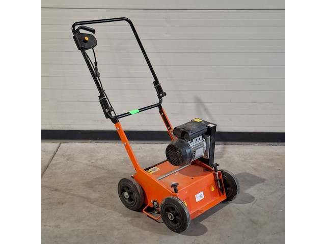 Verticuteermachine - 400mm - 230v eliet, e 401 electric, bouwjaar 2015 - afbeelding 1 van  9