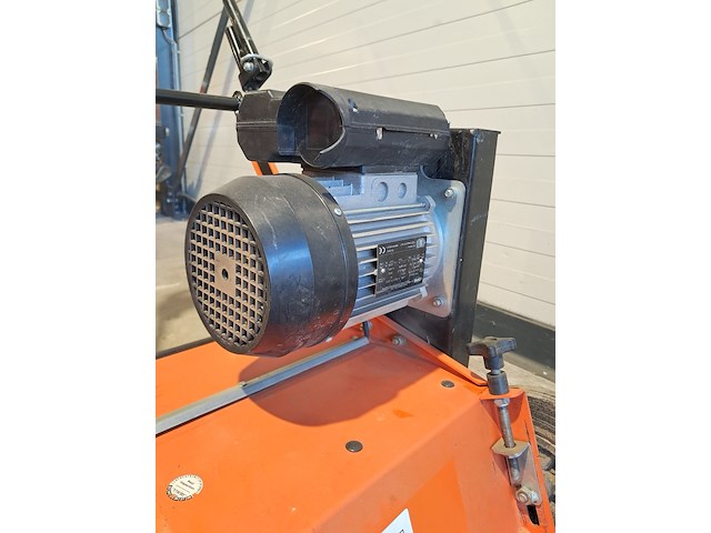 Verticuteermachine - 400mm - 230v eliet, e 401 electric, bouwjaar 2017 - afbeelding 6 van  16