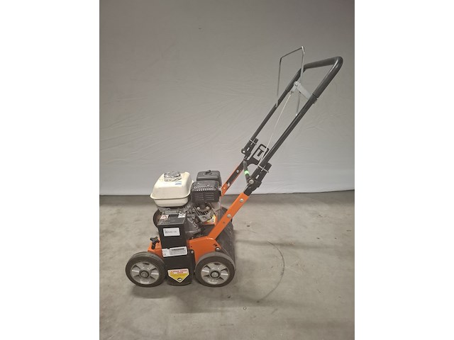 Verticuteermachine - 400mm - benzine eliet, e 401 petrol, bouwjaar 2018 - afbeelding 1 van  7