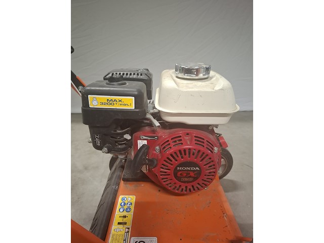 Verticuteermachine - 400mm - benzine eliet, e 401 petrol, bouwjaar 2018 - afbeelding 4 van  7