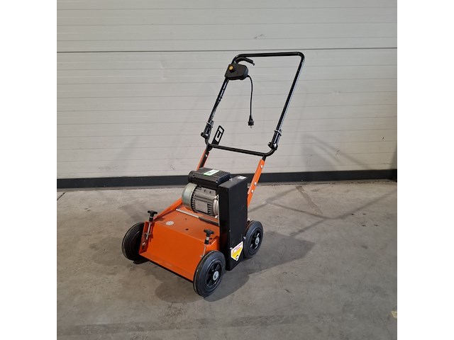 Verticuteermachine 40cm 220v eliet, e 401 electric, bouwjaar 2014 - afbeelding 1 van  7