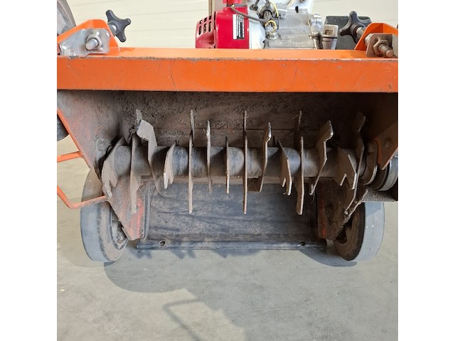 Verticuteermachine 40cm benzine eliet, e 401 petrol, bouwjaar 2015 - afbeelding 6 van  6