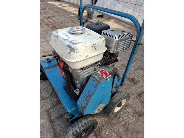 Verticuteermachine bluebird - afbeelding 5 van  5