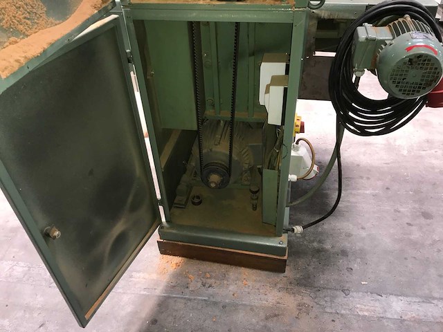 Vertongen - s320 - vertongen borstelmachine - afbeelding 17 van  18