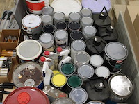 Verven en lakken op pallet w.o. primer, strikolith en finess. - afbeelding 3 van  3