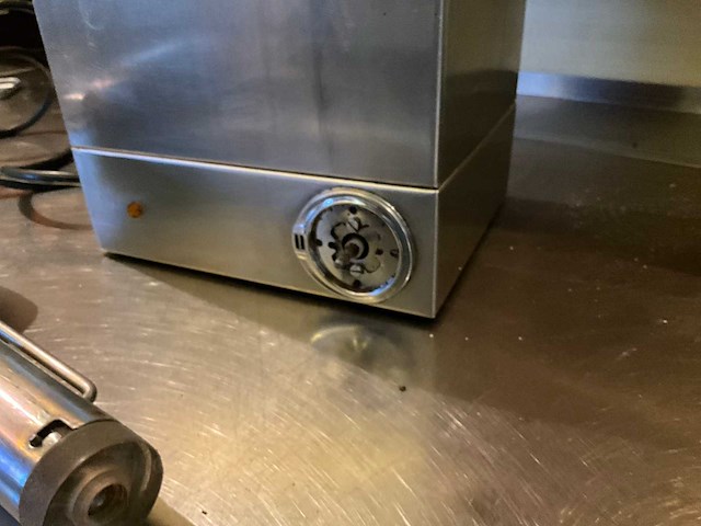 Verwarmde sausdispenser - afbeelding 7 van  8