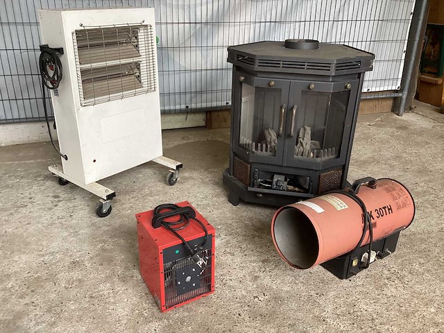 Verwarmingsinstallatie (4x) - afbeelding 1 van  7