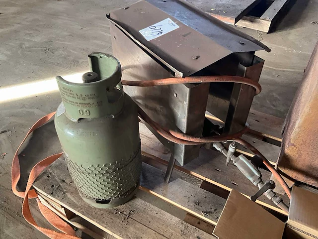 Verwarmingstoestel - werkplaatskachel - heater - afbeelding 5 van  5