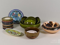 Verzameling aardewerk - afbeelding 1 van  7