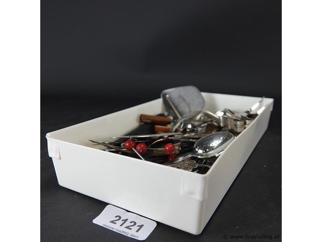Verzameling bestek e.d. in plastic bak - afbeelding 5 van  5
