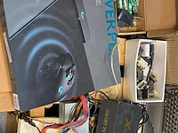Verzameling computeronderdelen - afbeelding 8 van  11