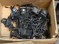 Verzameling computeronderdelen - afbeelding 9 van  11