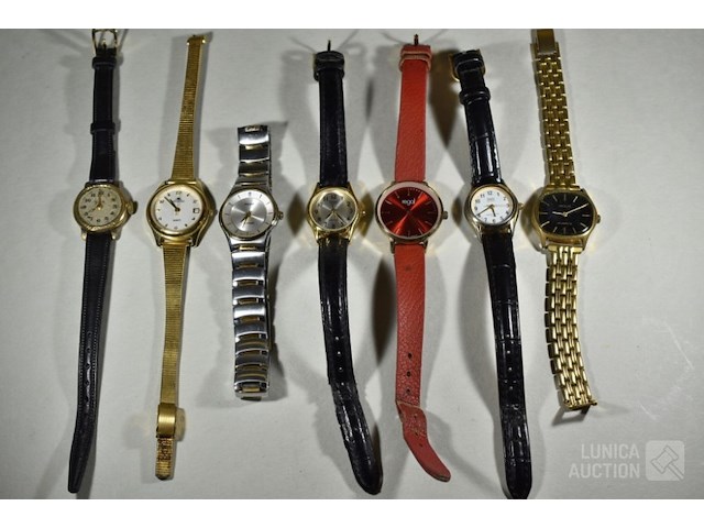 Verzameling dameshorloges - afbeelding 1 van  5