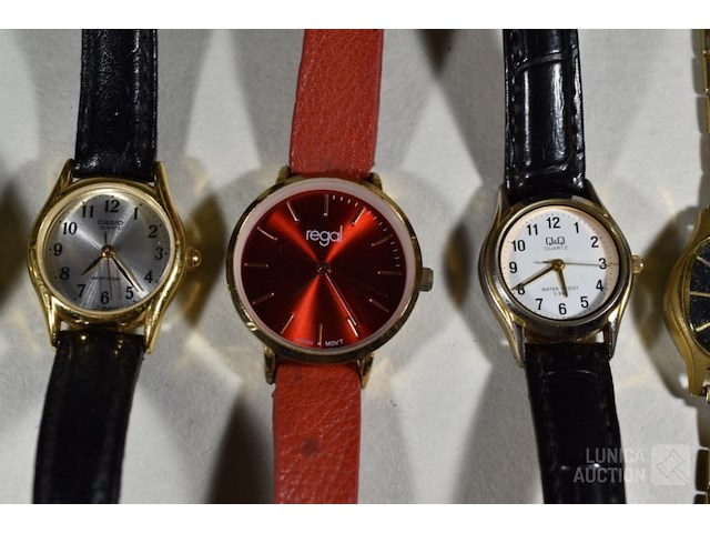 Verzameling dameshorloges - afbeelding 3 van  5