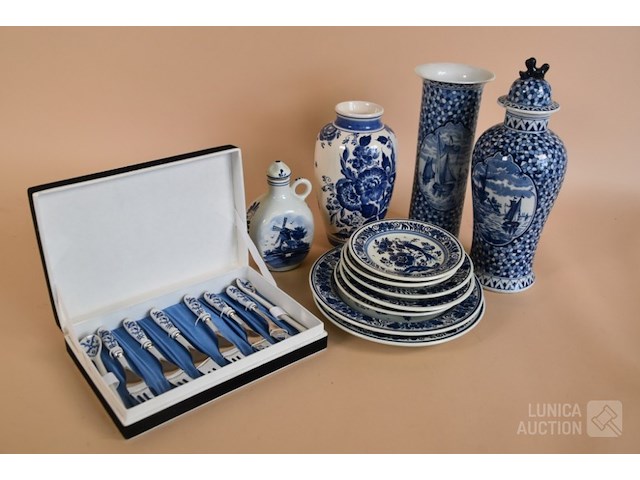 Verzameling "delfts blauw" - afbeelding 1 van  11