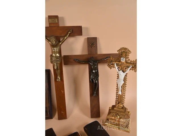 Verzameling devotionalia - afbeelding 3 van  7
