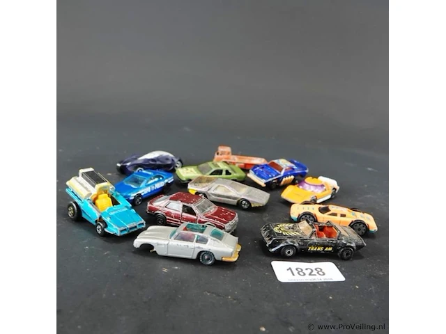 Verzameling die-cast schaalmodellen - afbeelding 2 van  5