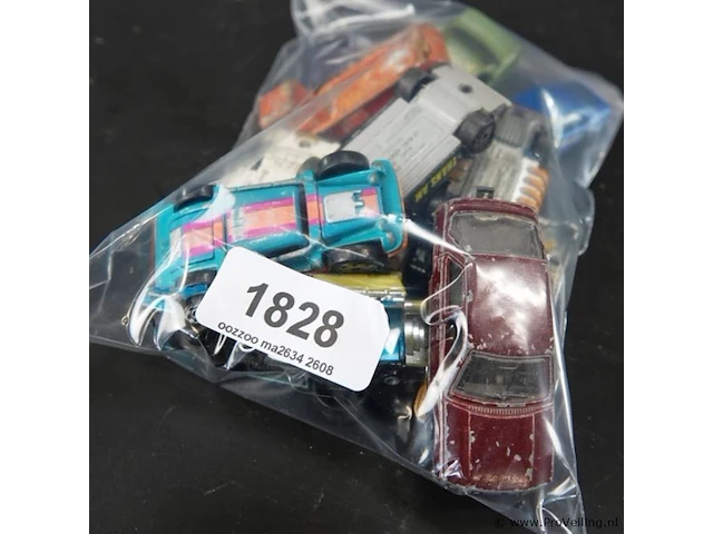 Verzameling die-cast schaalmodellen - afbeelding 5 van  5