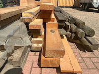 Verzameling douglas/ hardhout \ vuren palen bouwhout - afbeelding 3 van  15