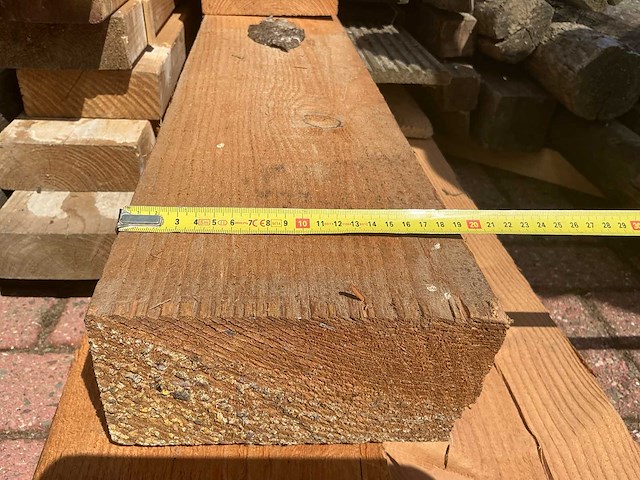 Verzameling douglas/ hardhout \ vuren palen bouwhout - afbeelding 9 van  15