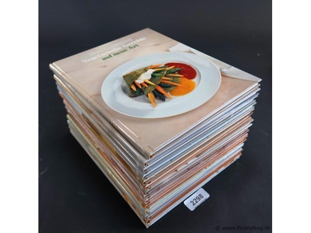 Verzameling duitstalige kookboeken uit de reeks "gesunde küche für geniesser". - afbeelding 4 van  5