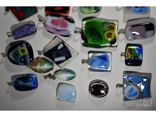 Verzameling fantasie hangers - afbeelding 2 van  3