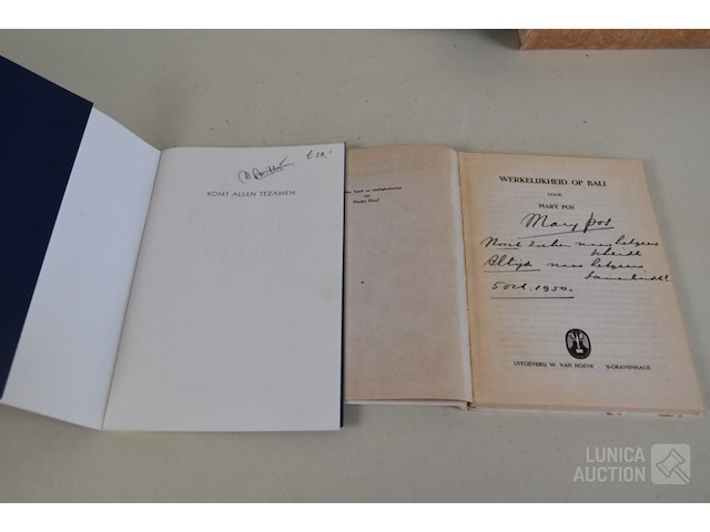 Verzameling gesigneerde boeken - afbeelding 15 van  26