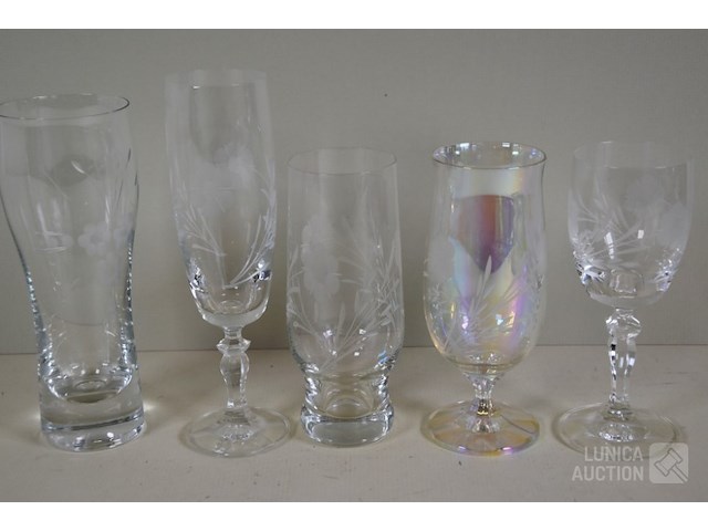 Verzameling glaswerk - afbeelding 5 van  7