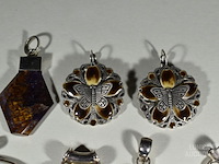 Verzameling hangers - afbeelding 2 van  9