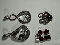 Verzameling hangers - afbeelding 4 van  9