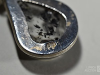 Verzameling hangers - afbeelding 9 van  9