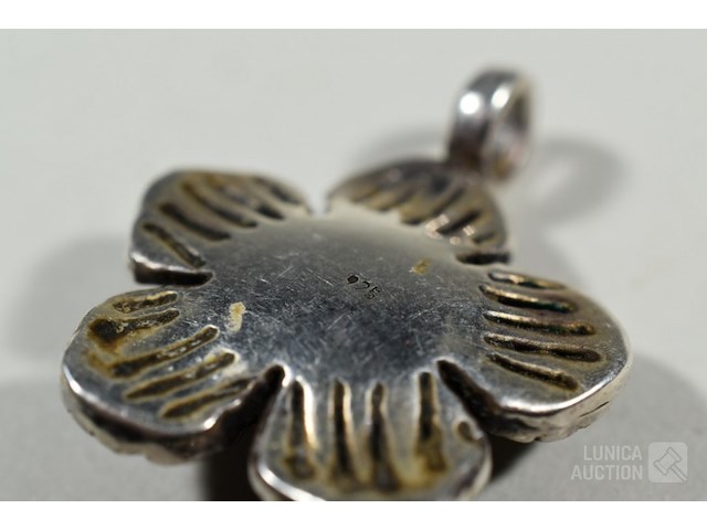 Verzameling hangers - afbeelding 6 van  8